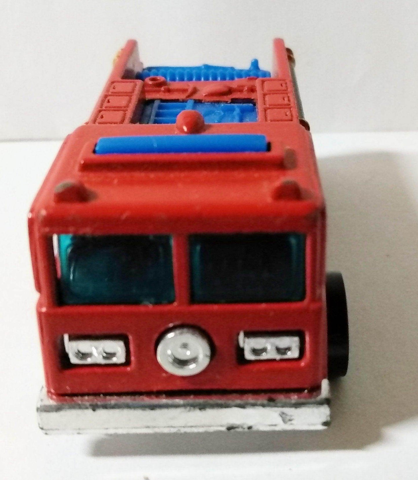 Hot Wheels 9640 Fire-Eater Fire Engine Truck Hong Kong 1977 bw - TulipStuff