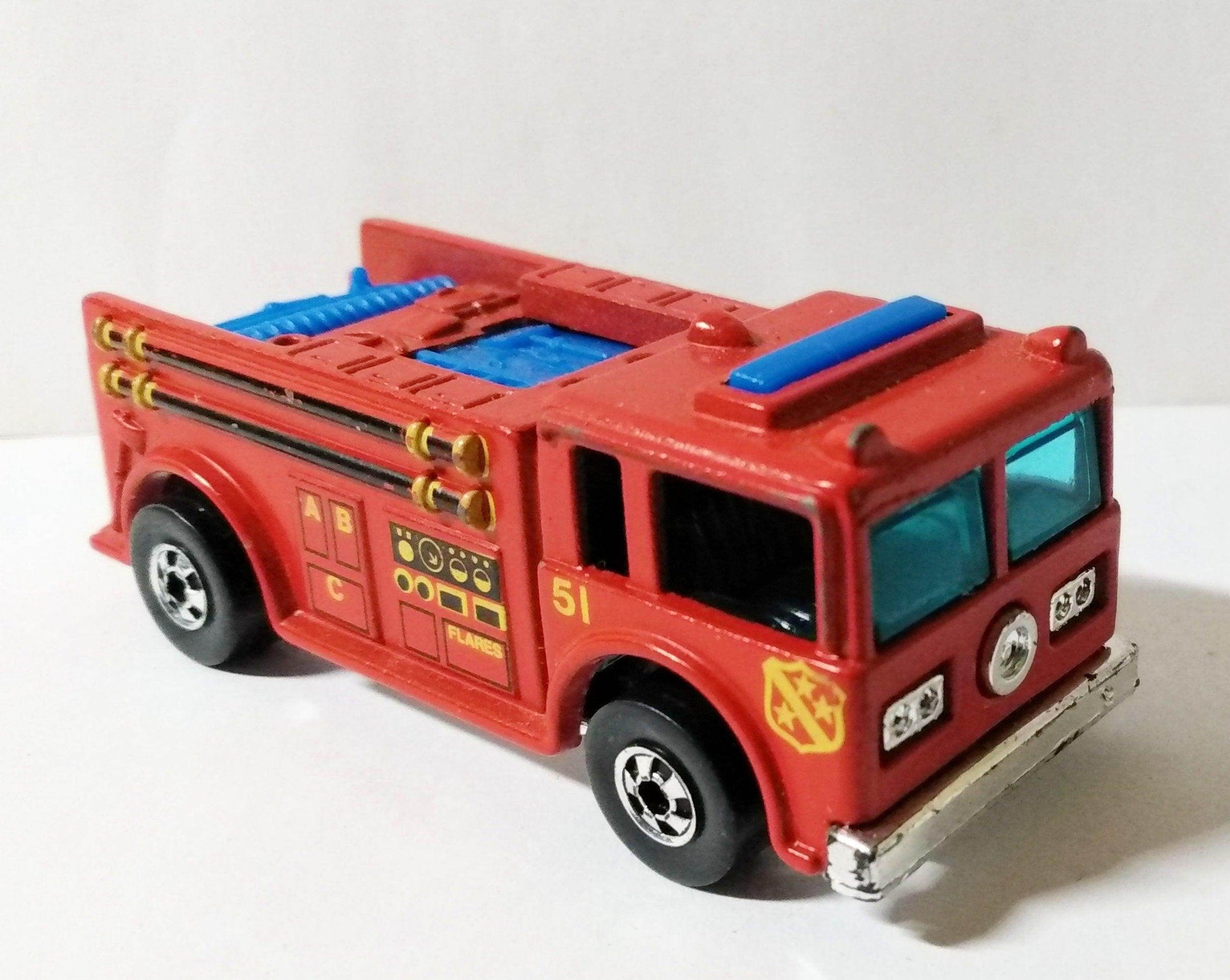 Hot Wheels 9640 Fire-Eater Fire Engine Truck Hong Kong 1977 bw - TulipStuff