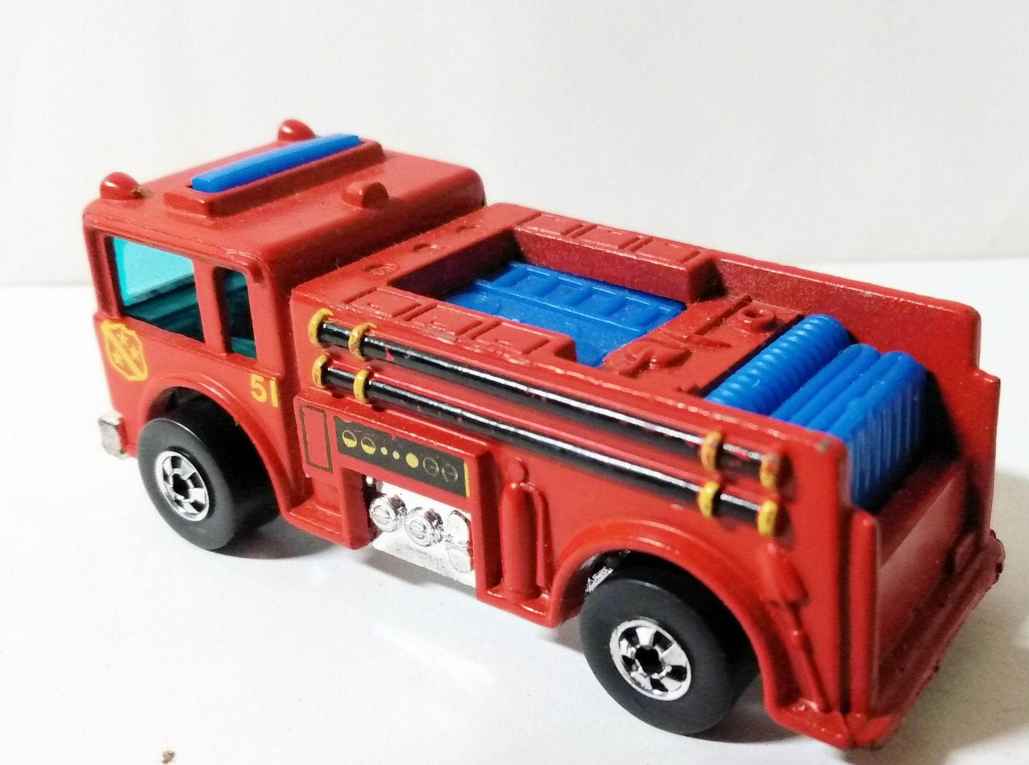 Hot Wheels 9640 Fire-Eater Fire Engine Truck Hong Kong 1977 bw - TulipStuff
