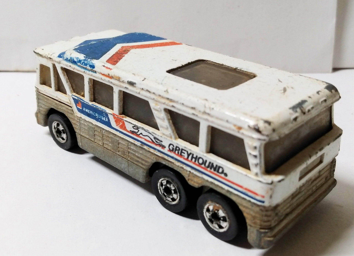 Hot Wheels 1127 Greyhound MC-8 Americruiser Bus Hong Kong 1980 - TulipStuff