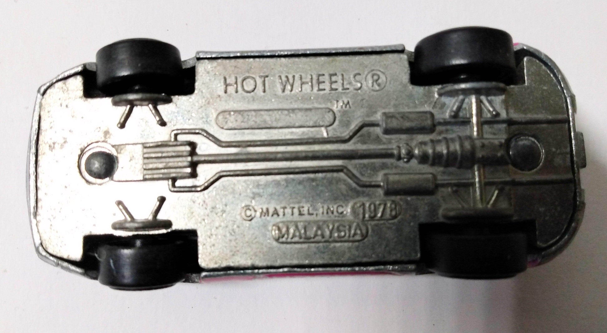 Hot Wheels 1497 Nightstreaker Porsche 928 1987 - TulipStuff