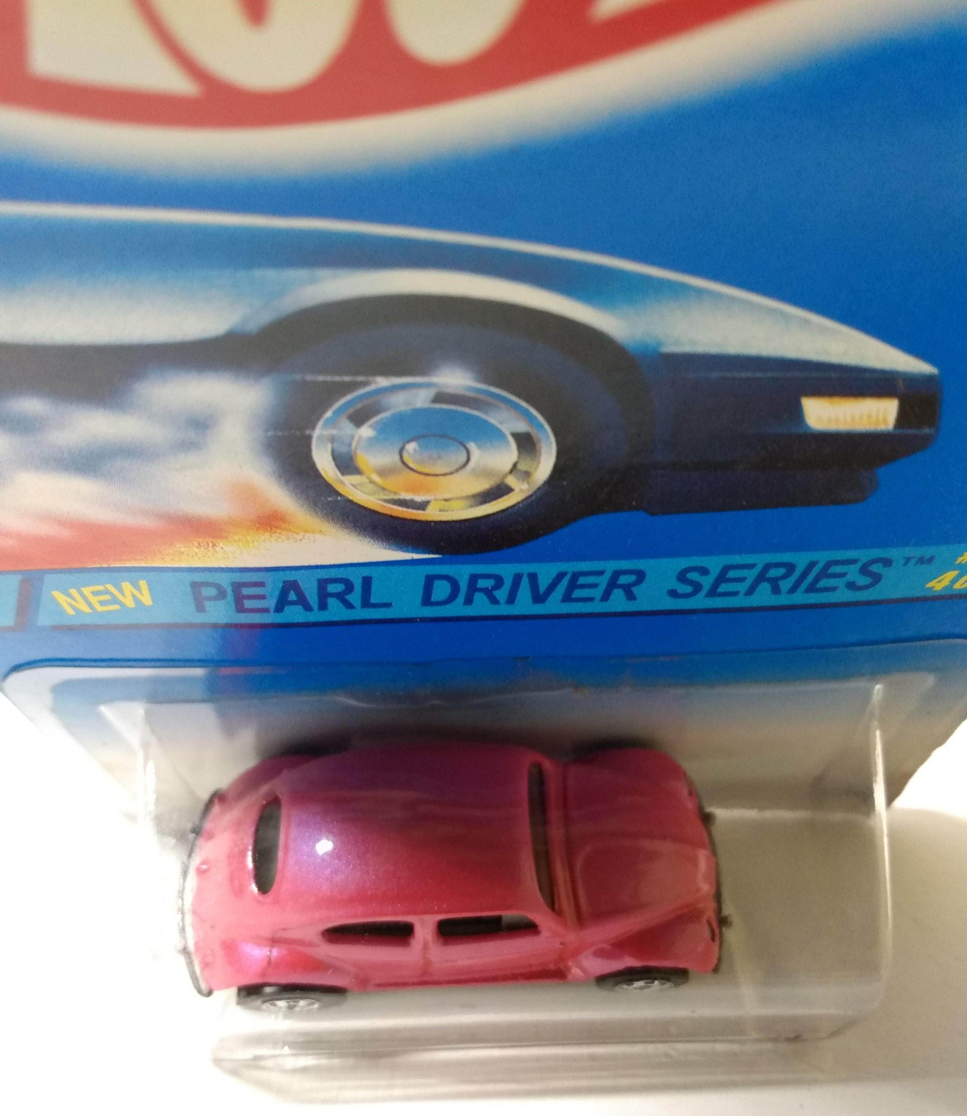 Hot Wheels Pearl Driver VW Bug Volkswagen Beetle Collector 293 bw - TulipStuff