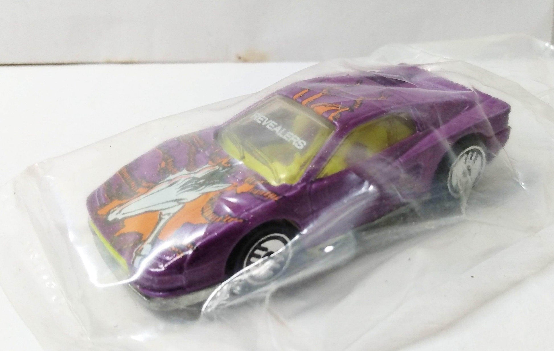 Hot Wheels #1897 Blue Token Revealers Ferrari Testarossa 1993 - TulipStuff