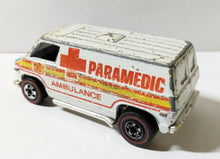 Load image into Gallery viewer, Hot Wheels Redline Paramedic Ambulance 7661 Hong Kong 1974 - TulipStuff
