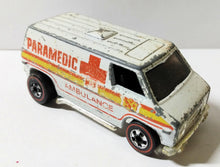 Load image into Gallery viewer, Hot Wheels Redline Paramedic Ambulance 7661 Hong Kong 1974 - TulipStuff
