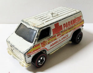 Hot Wheels Redline Paramedic Ambulance 7661 Hong Kong 1974 - TulipStuff