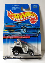 Load image into Gallery viewer, Hot Wheels Secret Code Tee&#39;d Off Golf Cart Collector 2000 #047 - TulipStuff
