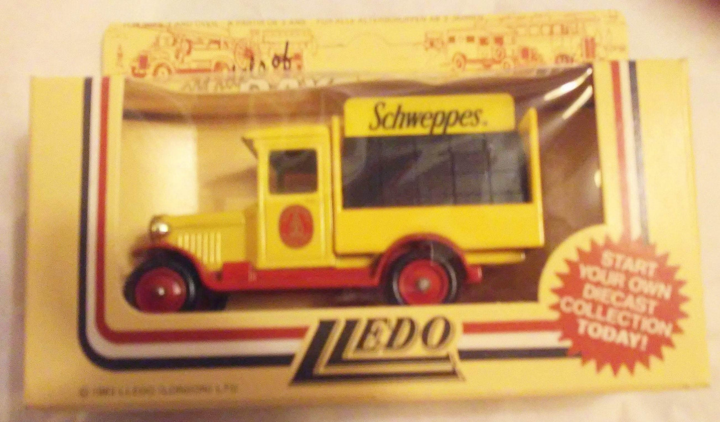 Lledo Models of Days Done DG26 Schweppes 1934 Chevrolet Bottle Delivery Truck Made in England 1987 - TulipStuff