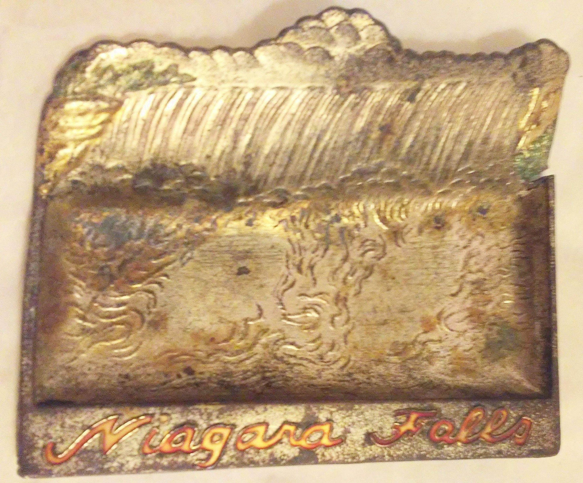 Niagara Falls 1950's Souvenir Tin Ashtray - TulipStuff