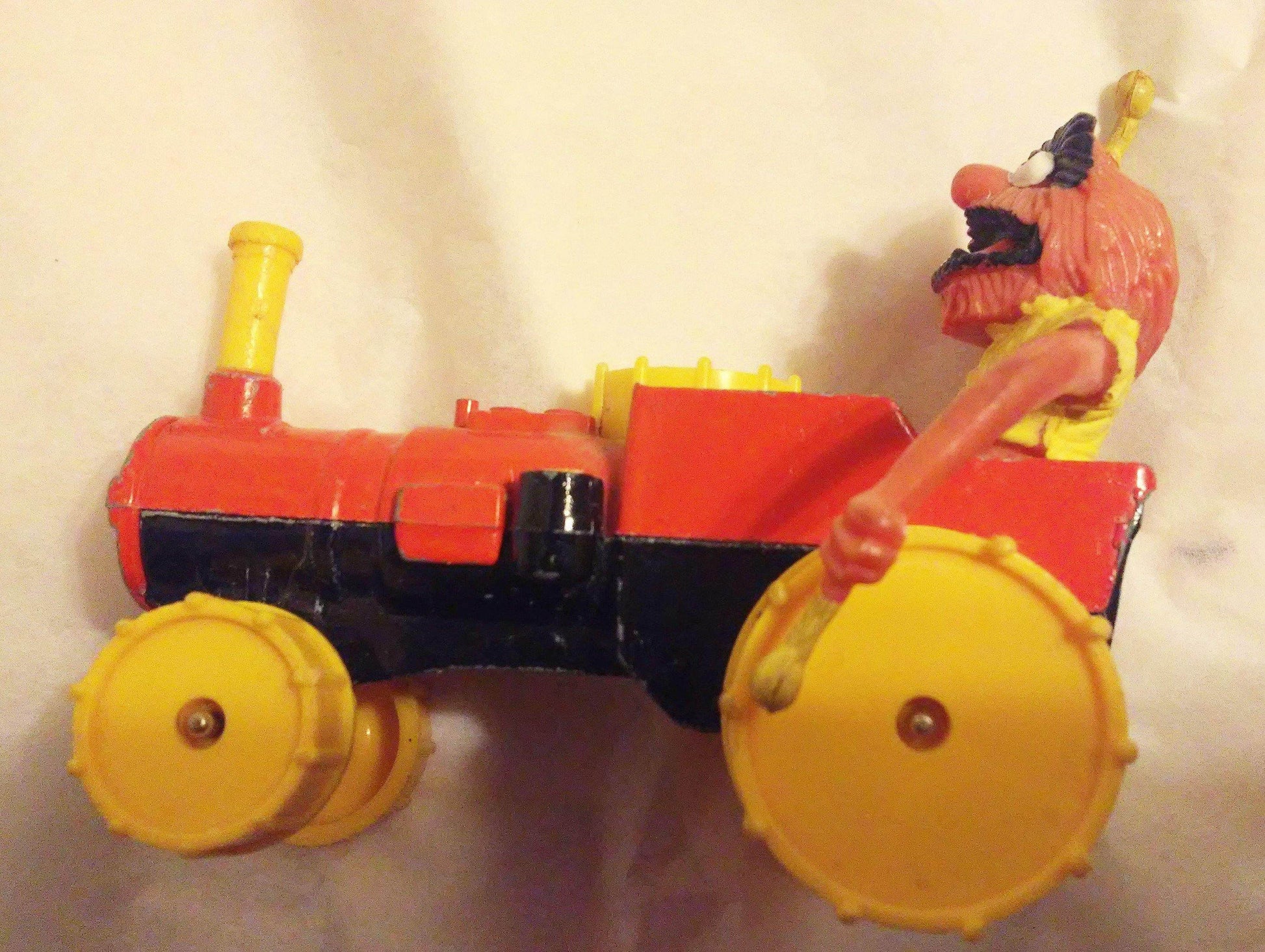 Corgi Toys 2033-A1 Diecast Muppets Animal's Percussionmobile 1979 Great Britain - TulipStuff