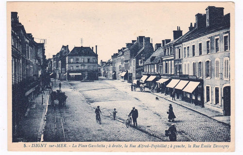 Isigny sur-Mer La Place Gambetta la Rue Alfred-Pophillat la Rue Emile Demagny 1910's Postcard - TulipStuff