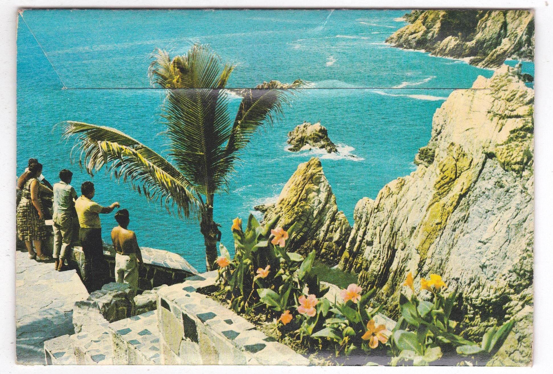 Acapulco Tierra Amiga 16 View Souvenir Postcard Folder Mexico 1960's - TulipStuff