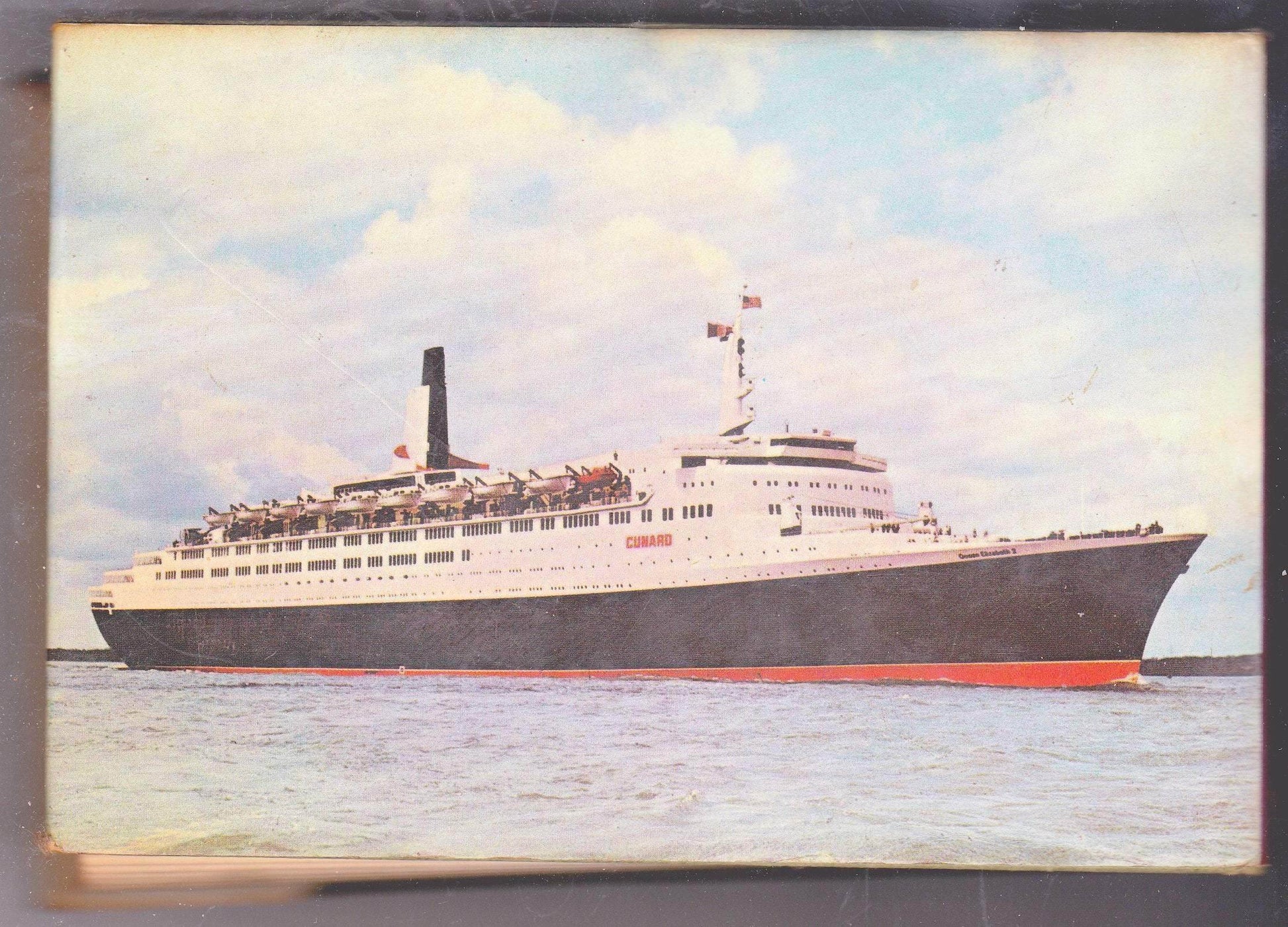 A Source Book of Ships Laurence Dunn Hardcover Book Ward Lock 1973 Edition - TulipStuff