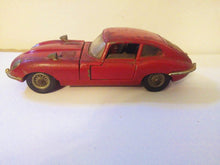 Load image into Gallery viewer, Corgi Toys 335 Jaguar E-Type 2+2 Diecast Great Britain 1968 - TulipStuff
