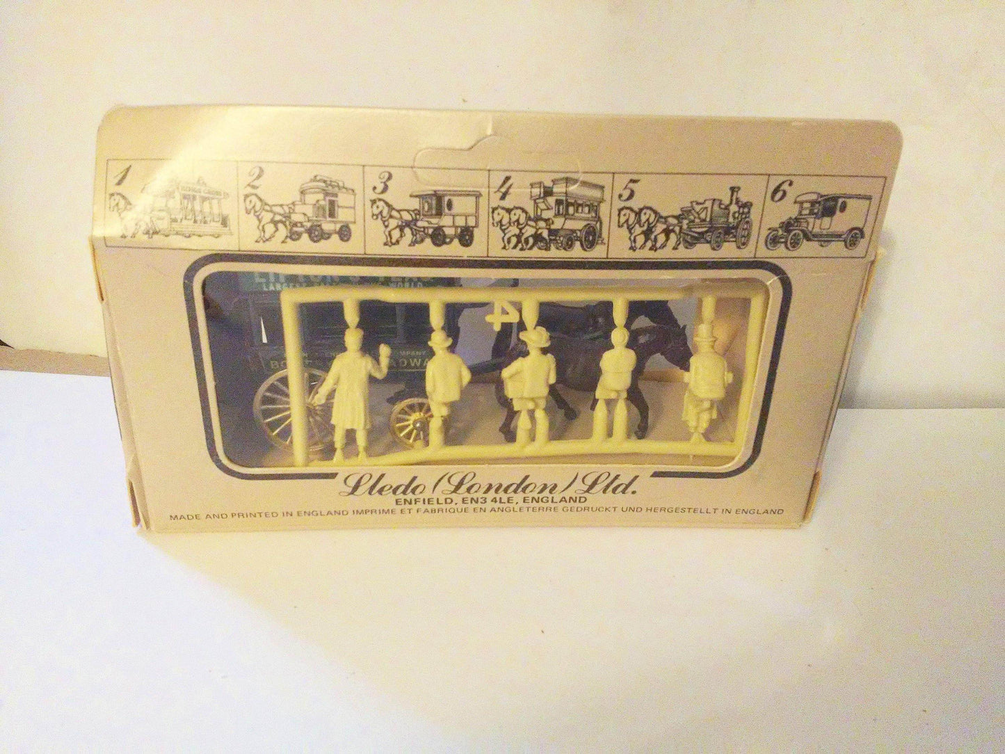 Lledo DG4 Lipton's Teas Horse-Drawn Omnibus Bowery to Broadway Green 1984 - TulipStuff