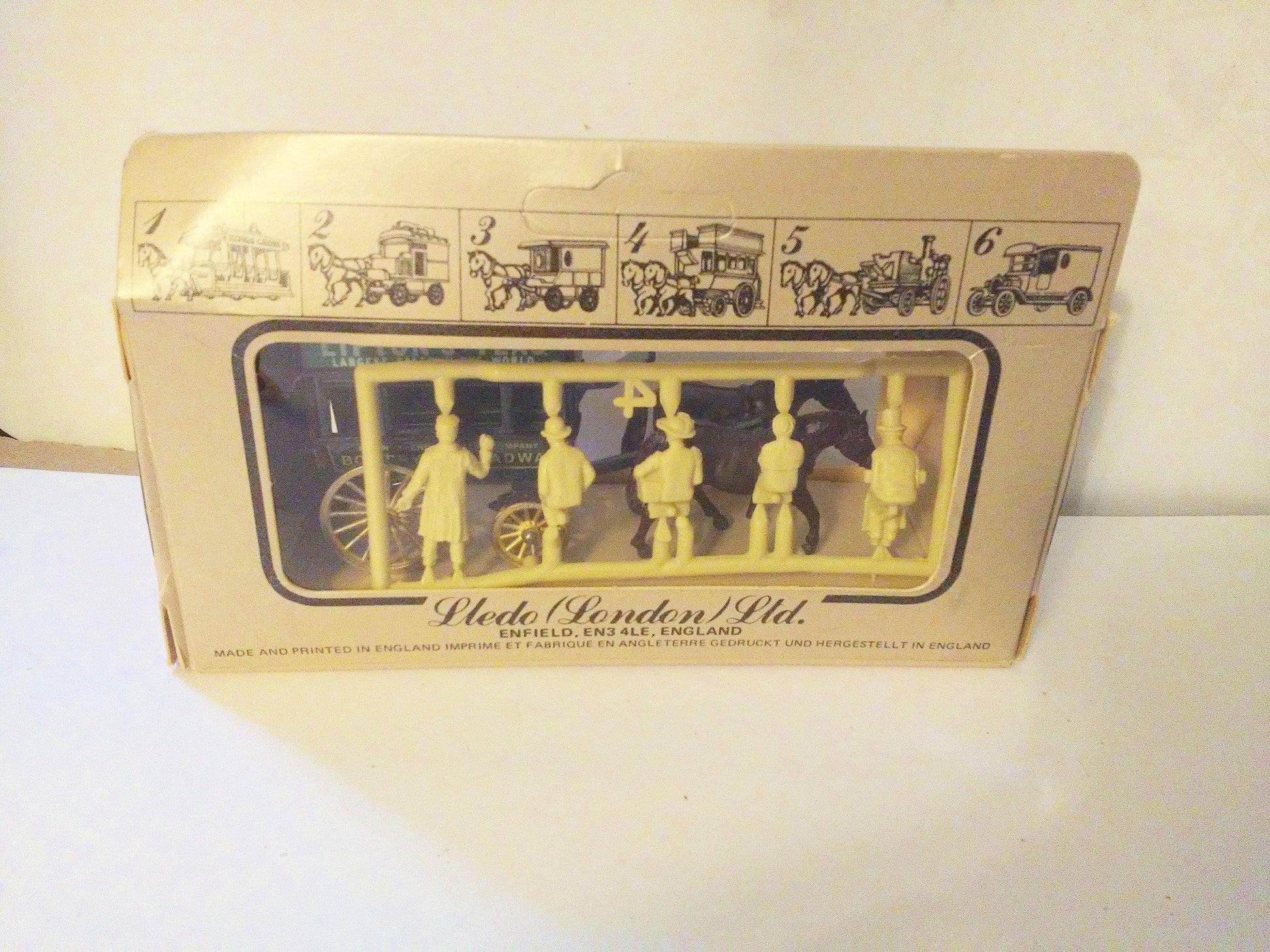 Lledo DG4 Lipton's Teas Horse-Drawn Omnibus Bowery to Broadway Green 1984 - TulipStuff