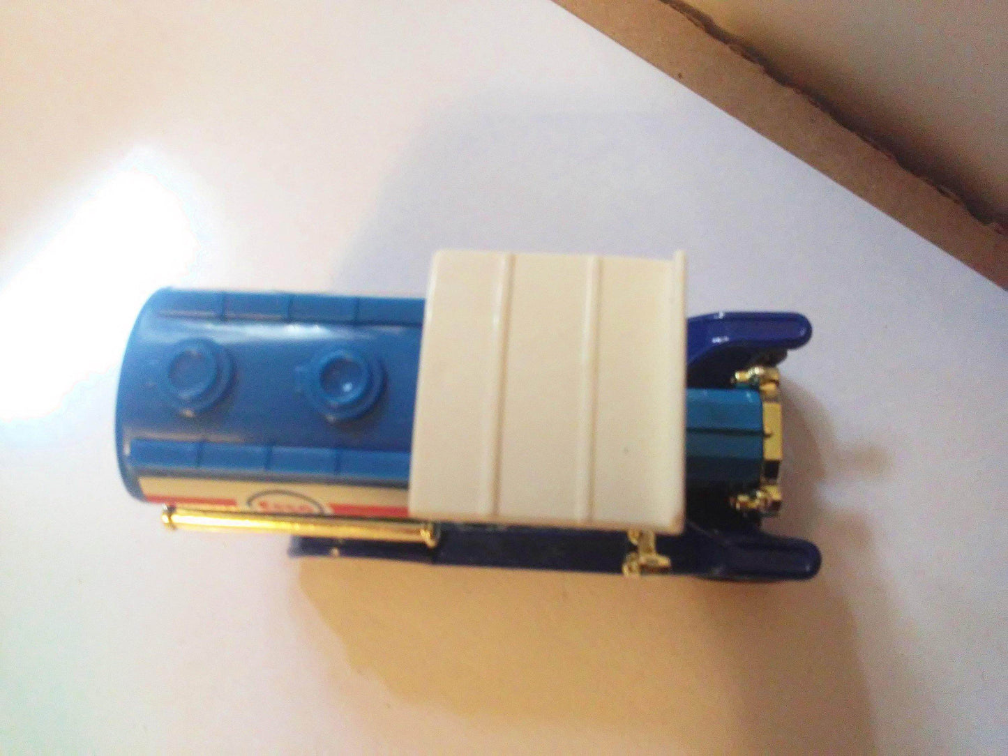 Lledo Days Gone DG8 1920 Ford Model T Tanker Esso Rare Error 'Inflamable' Spelling Made in England - TulipStuff