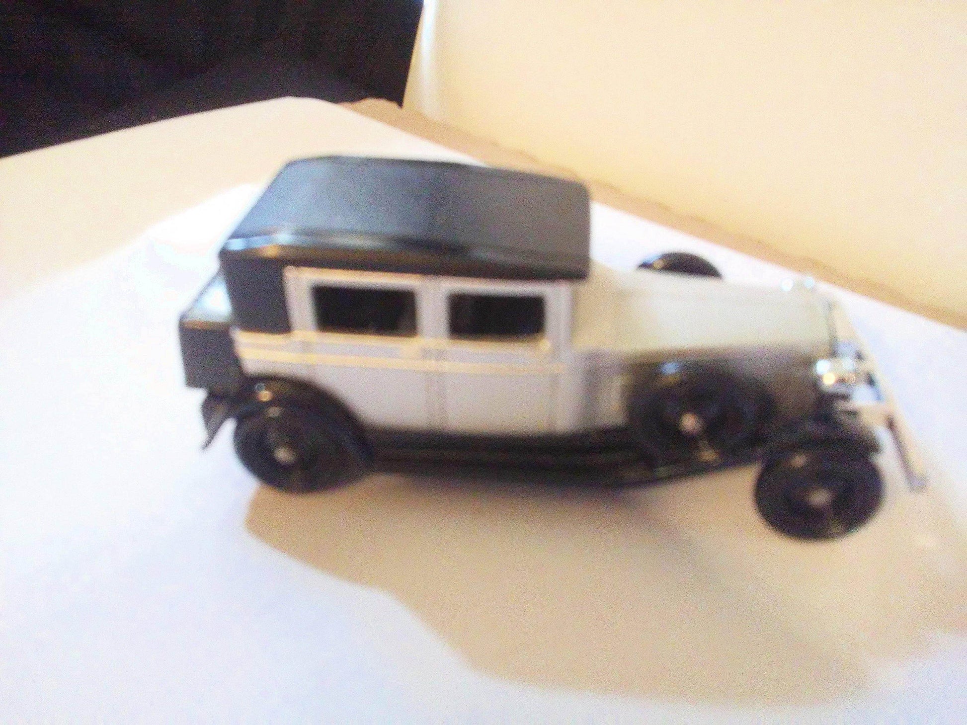 Edocar Oldtimer Series EA-7 1931 Rolls Royce Phantom II Made in England by Lledo - TulipStuff