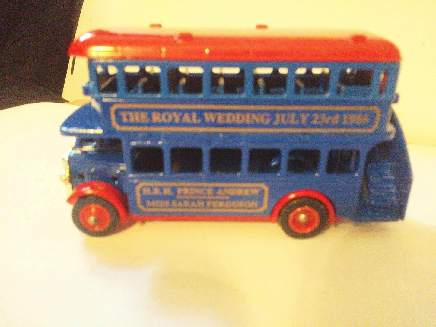 Lledo Days Gone ltd ed Royal Wedding 1986 Doubledecker Bus Prince Andrew Sarah Ferguson - TulipStuff