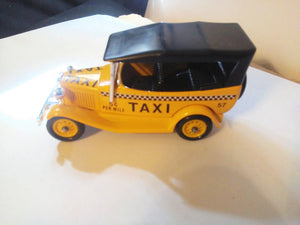 Lledo DG14 Diecast Metal 1934 Ford Model A Taxi Cab Made in England - TulipStuff