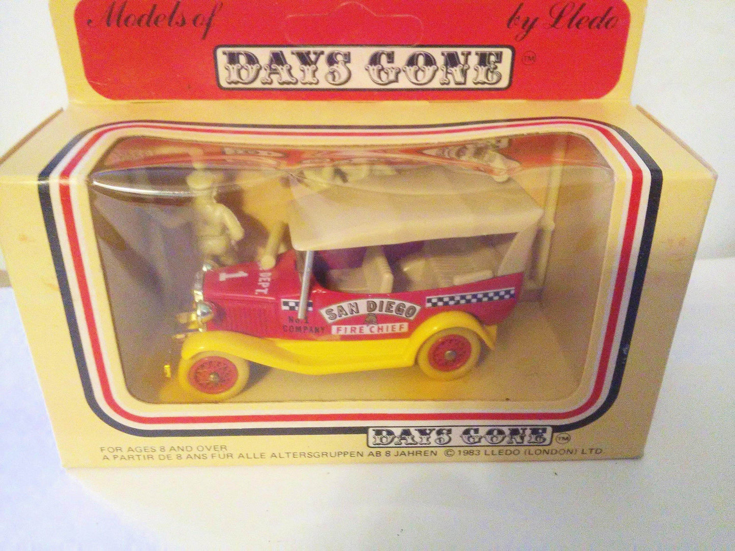 Lledo Days Gone DG14 1934 Ford Model A Car with Hood San Diego Fire Chief Made in England 1985 - TulipStuff