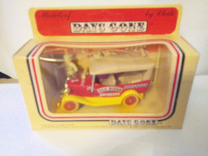 Lledo Days Gone DG14 1934 Ford Model A Car with Hood San Diego Fire Chief Made in England 1985 - TulipStuff