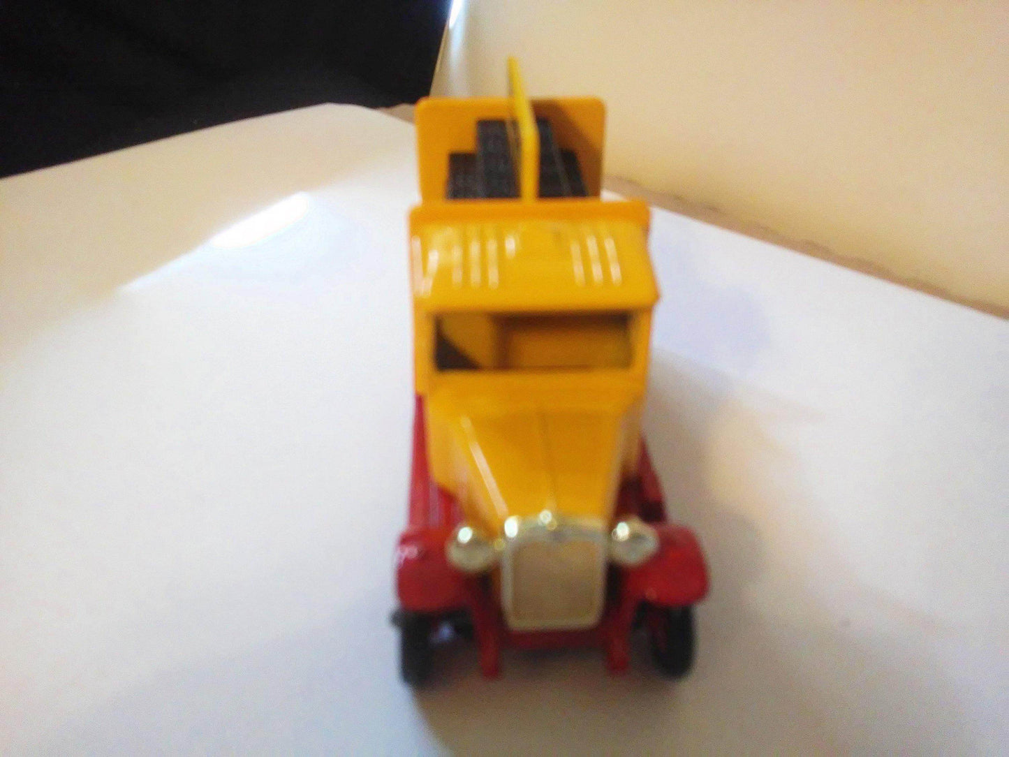 Lledo Models of Days Done DG26 Schweppes 1934 Chevrolet Bottle Delivery Truck Made in England 1987 - TulipStuff