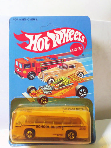 Hot Wheels 3256 Team Bus School Bus Diecast Metal 1983 - TulipStuff