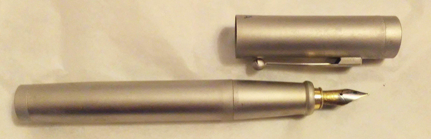 YAFA USSR Soviet Union CCCP Red Star Writing Set Ballpoint Pen Fountain Pen in Wood Box 1990 Brushed Stainless Steel - TulipStuff