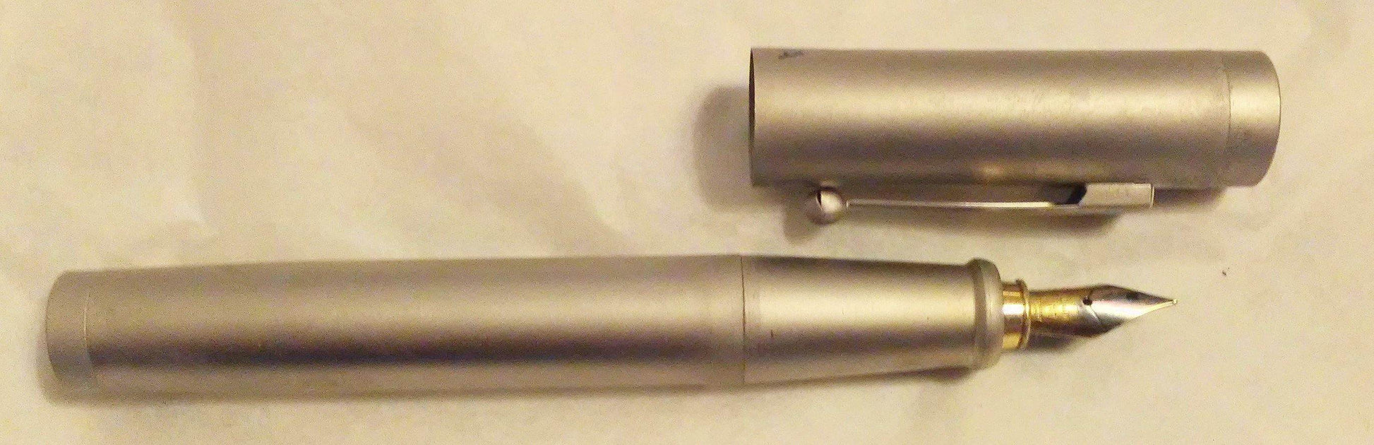 YAFA USSR Soviet Union CCCP Red Star Writing Set Ballpoint Pen Fountain Pen in Wood Box 1990 Brushed Stainless Steel - TulipStuff