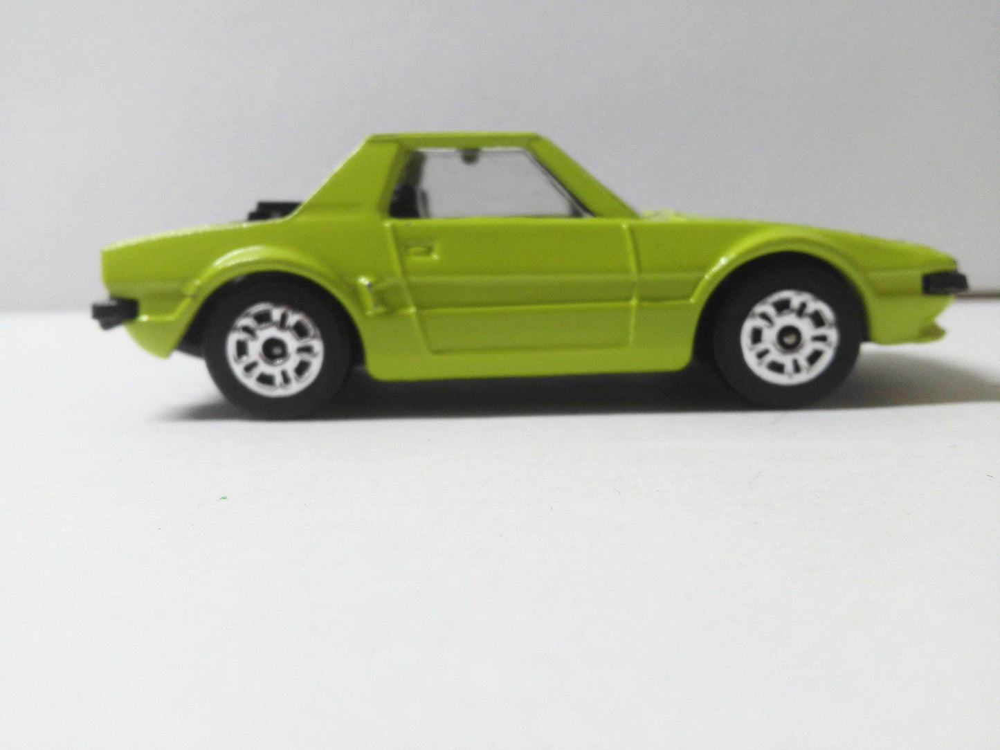 Corgi Juniors 86-A1 Fiat X1/9 Green Body Black Interior Whizzwheels Made in Great Britain 1974 - TulipStuff