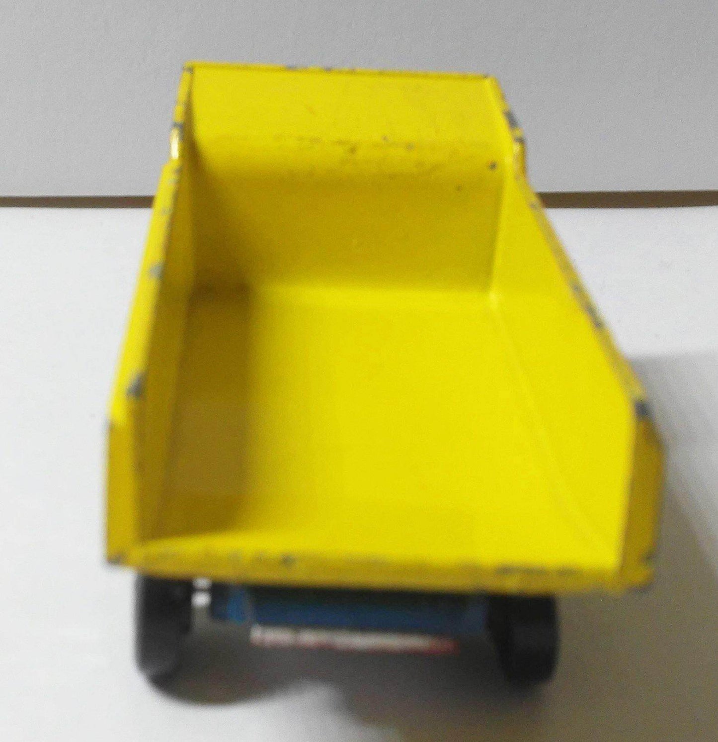 Lesney Matchbox no. 48 Dodge Dump Truck Superfast Made in England 1969 - TulipStuff