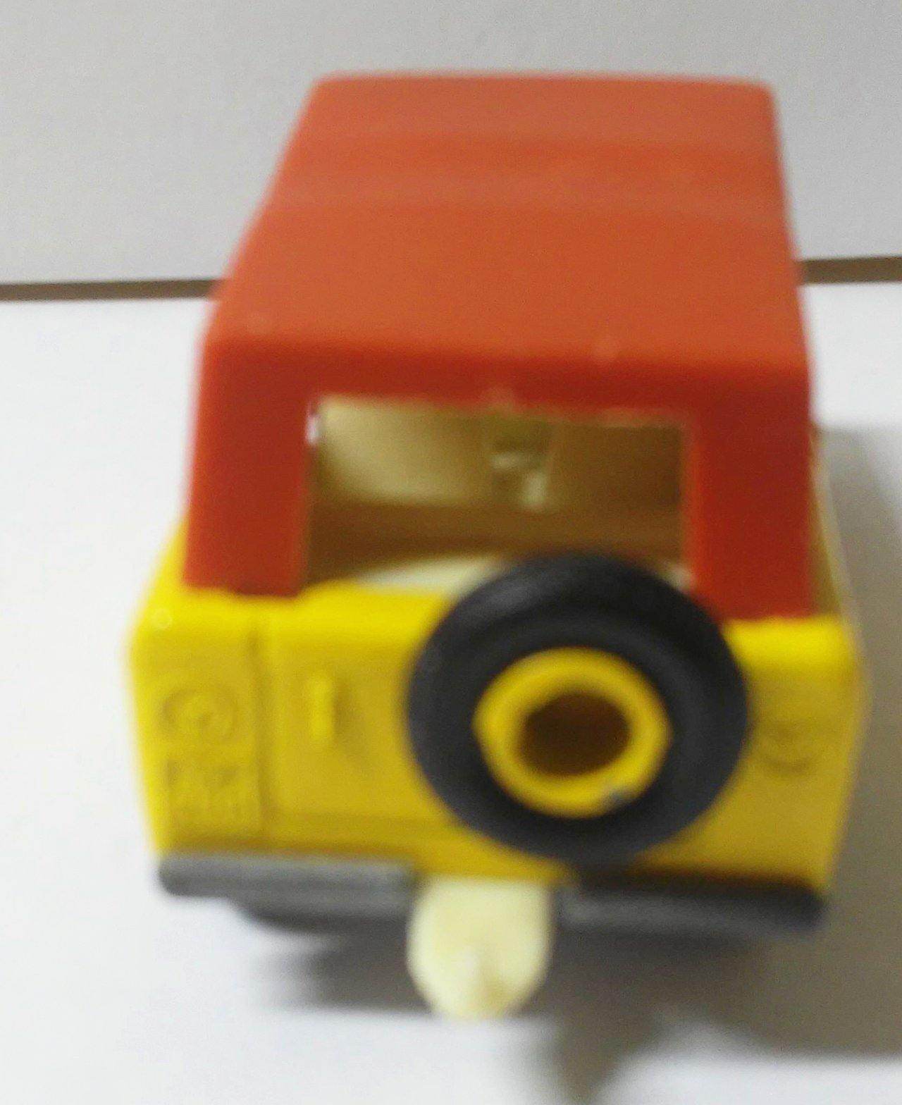 Lesney Matchbox no. 18 Field Car Made in England 1969 - TulipStuff