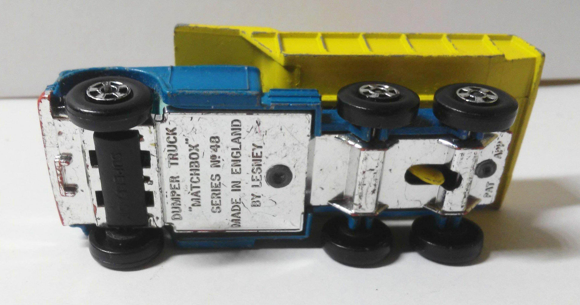 Lesney Matchbox no. 48 Dodge Dump Truck Superfast Made in England 1969 - TulipStuff