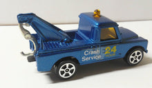 Load image into Gallery viewer, Corgi Juniors 31-B Land Rover Wrecker Tow Truck Made in Great Britain 1976 - TulipStuff
