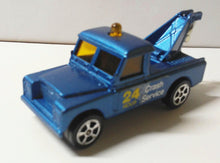 Load image into Gallery viewer, Corgi Juniors 31-B Land Rover Wrecker Tow Truck Made in Great Britain 1976 - TulipStuff
