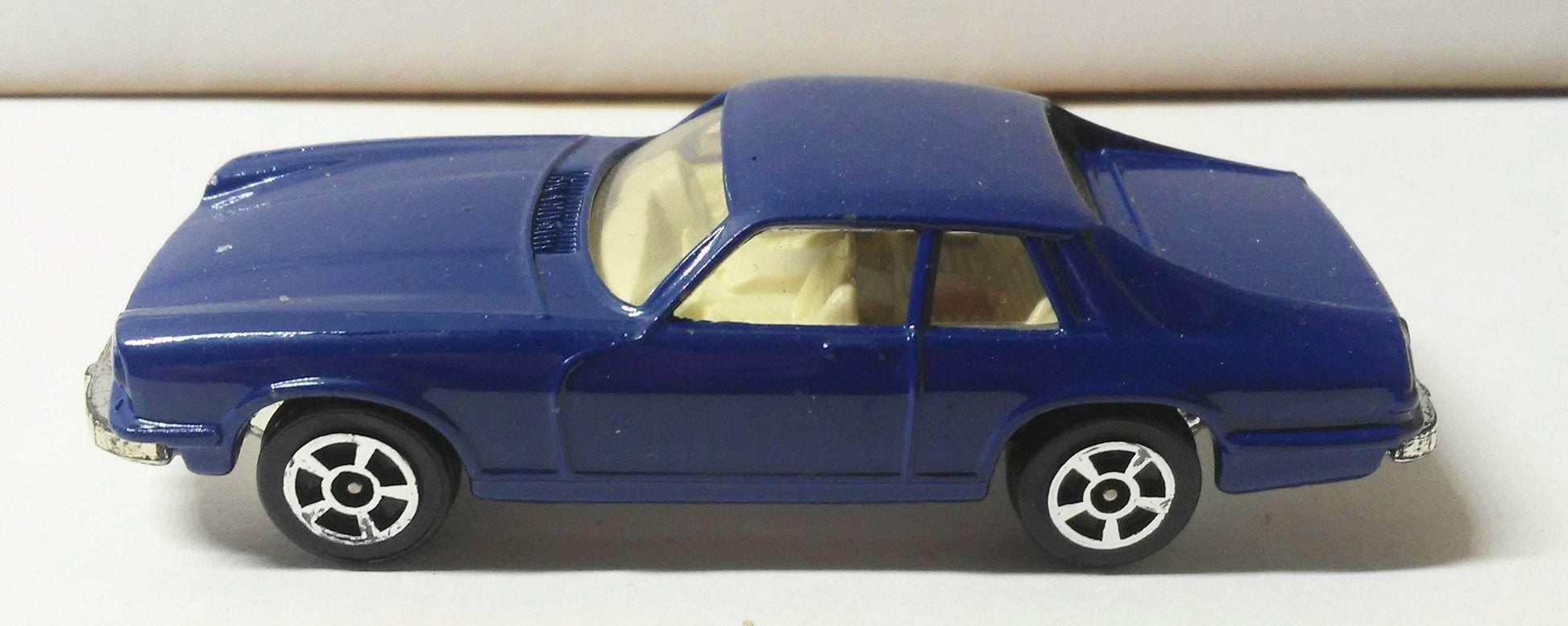 Corgi Juniors 72-B Jaguar XJ-S Made in Great Britain 1979 - TulipStuff