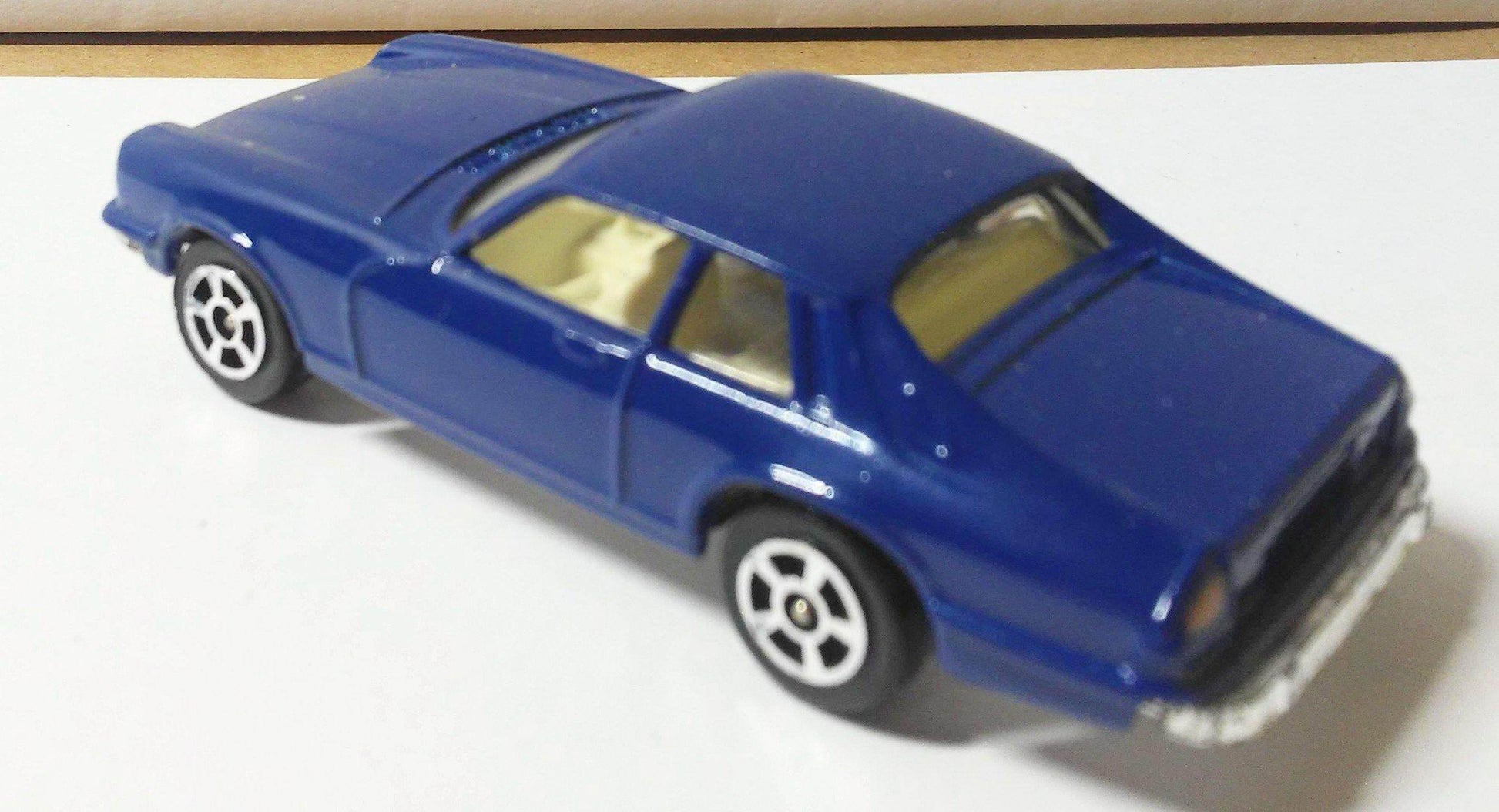 Corgi Juniors 72-B Jaguar XJ-S Made in Great Britain 1979 - TulipStuff