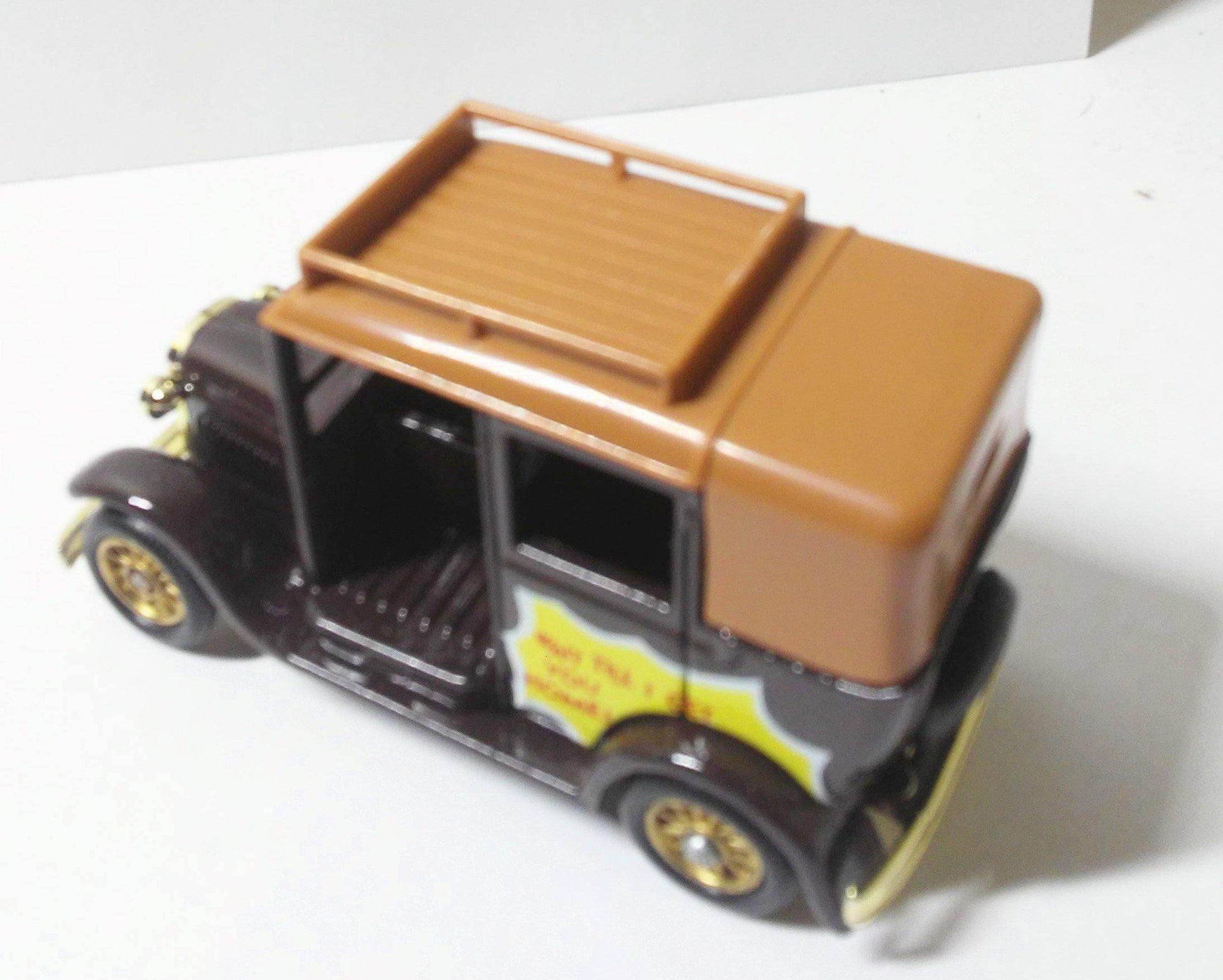 Lledo Promotional 1933 Austin Taxi Crinkley Bottom Collection Noel's House Party Made In England - TulipStuff