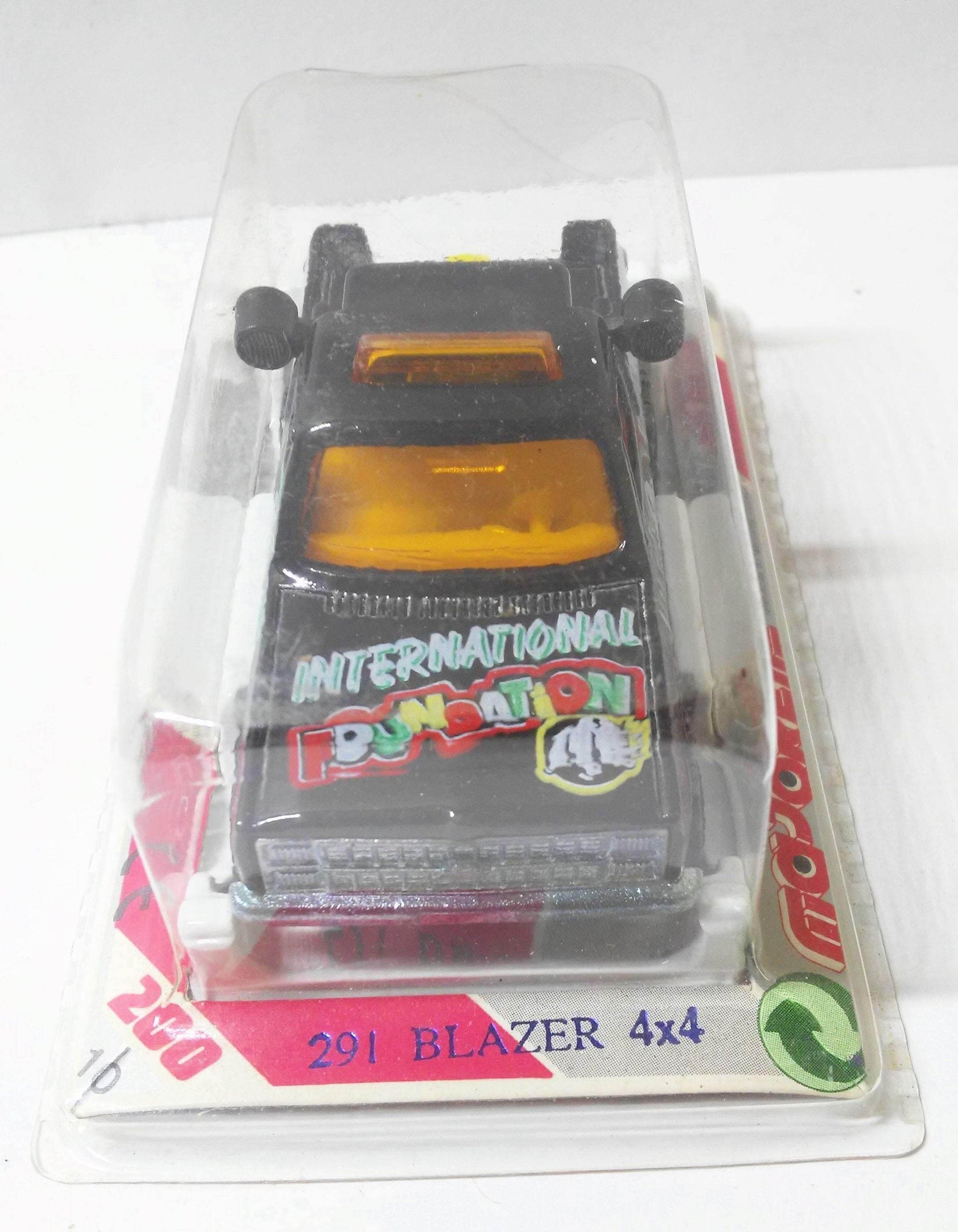 Majorette 291 Chevy Blazer 4x4 Pickup Truck Depanneuse International Foundation Rhino 1990's - TulipStuff