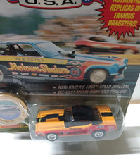 Load image into Gallery viewer, Johnny Lightning Dragsters USA Sox and Martin Pro Stock 1971 Plymouth Barracuda Ronnie Sox - TulipStuff
