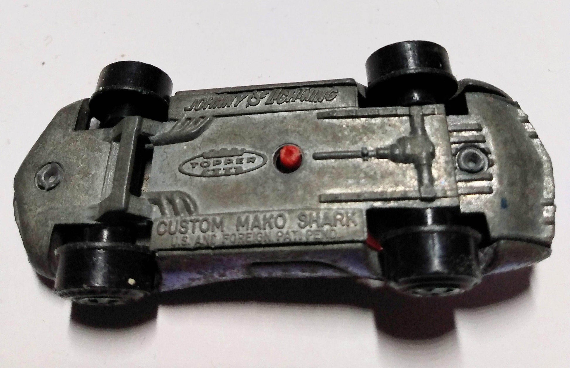 Johnny Lightning Topper Custom Mako Shark USA 1969 Purple - TulipStuff