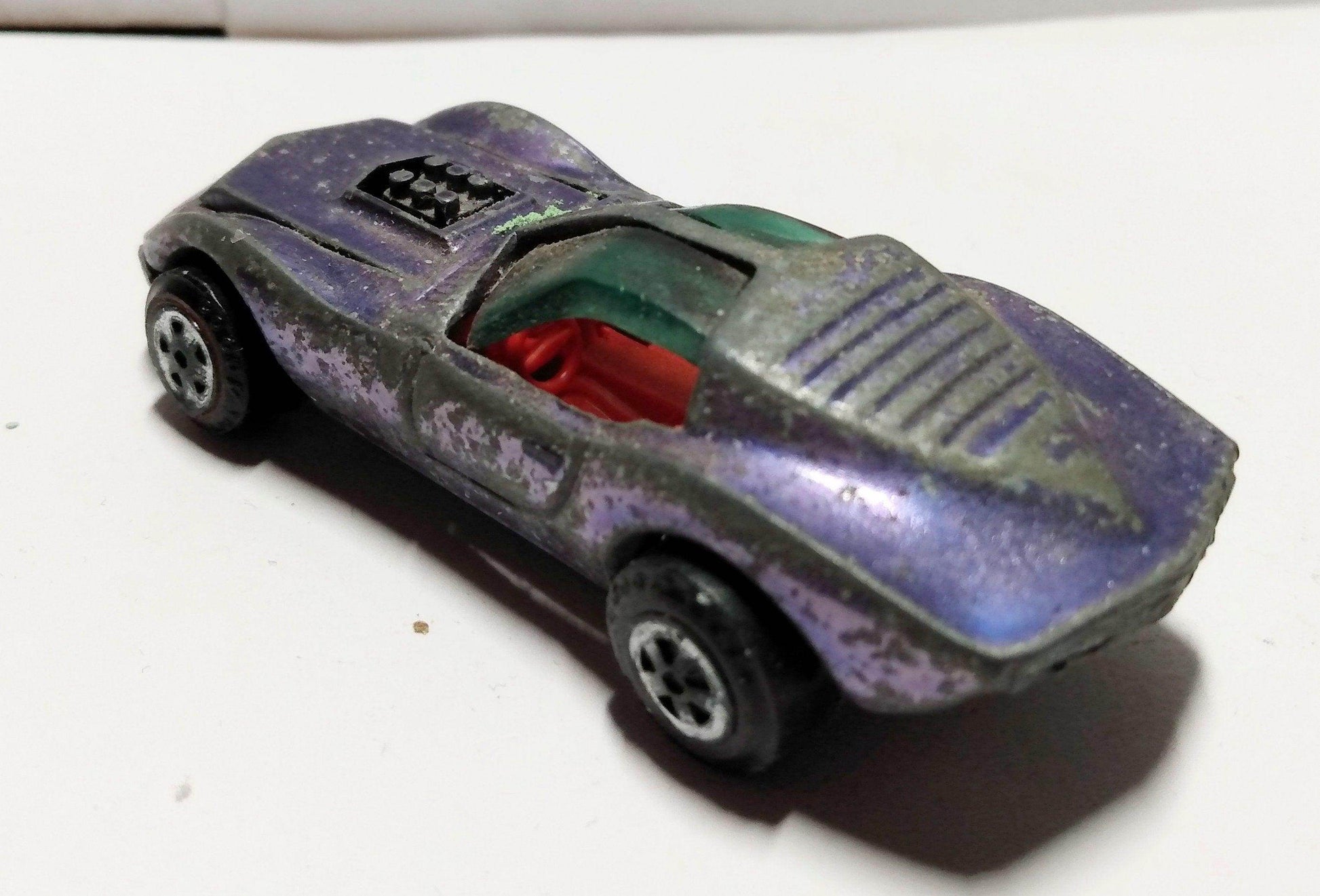 Johnny Lightning Topper Custom Mako Shark USA 1969 Purple - TulipStuff
