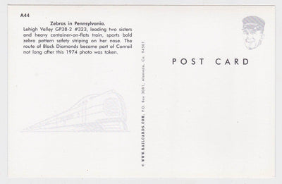 Lehigh Valley EMD GP38-2  Diesel Locomotive Freight Train in 1974 - TulipStuff