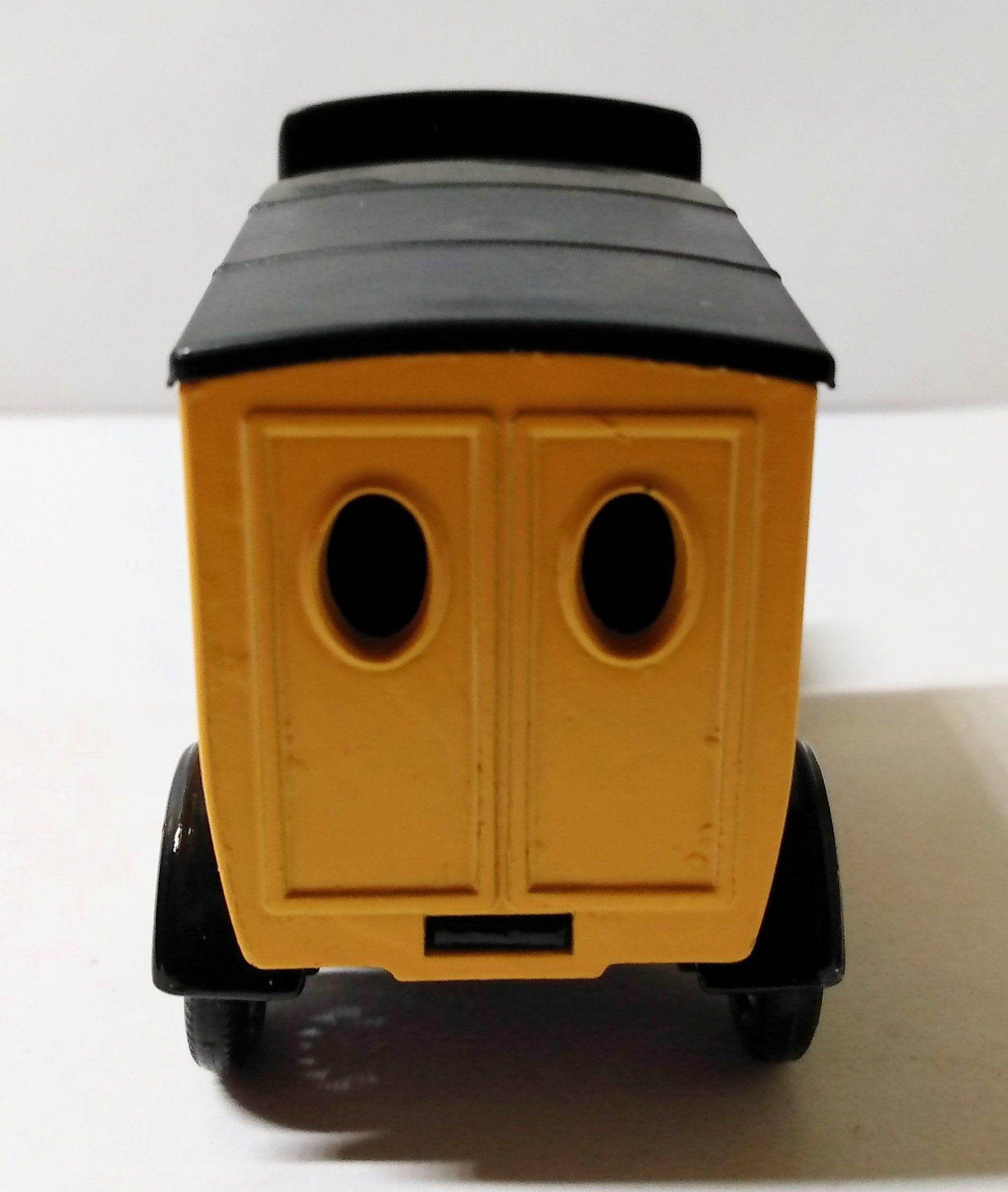 Lledo DG6 021 Coca Cola 1920 Ford Model T Van Yellow - TulipStuff