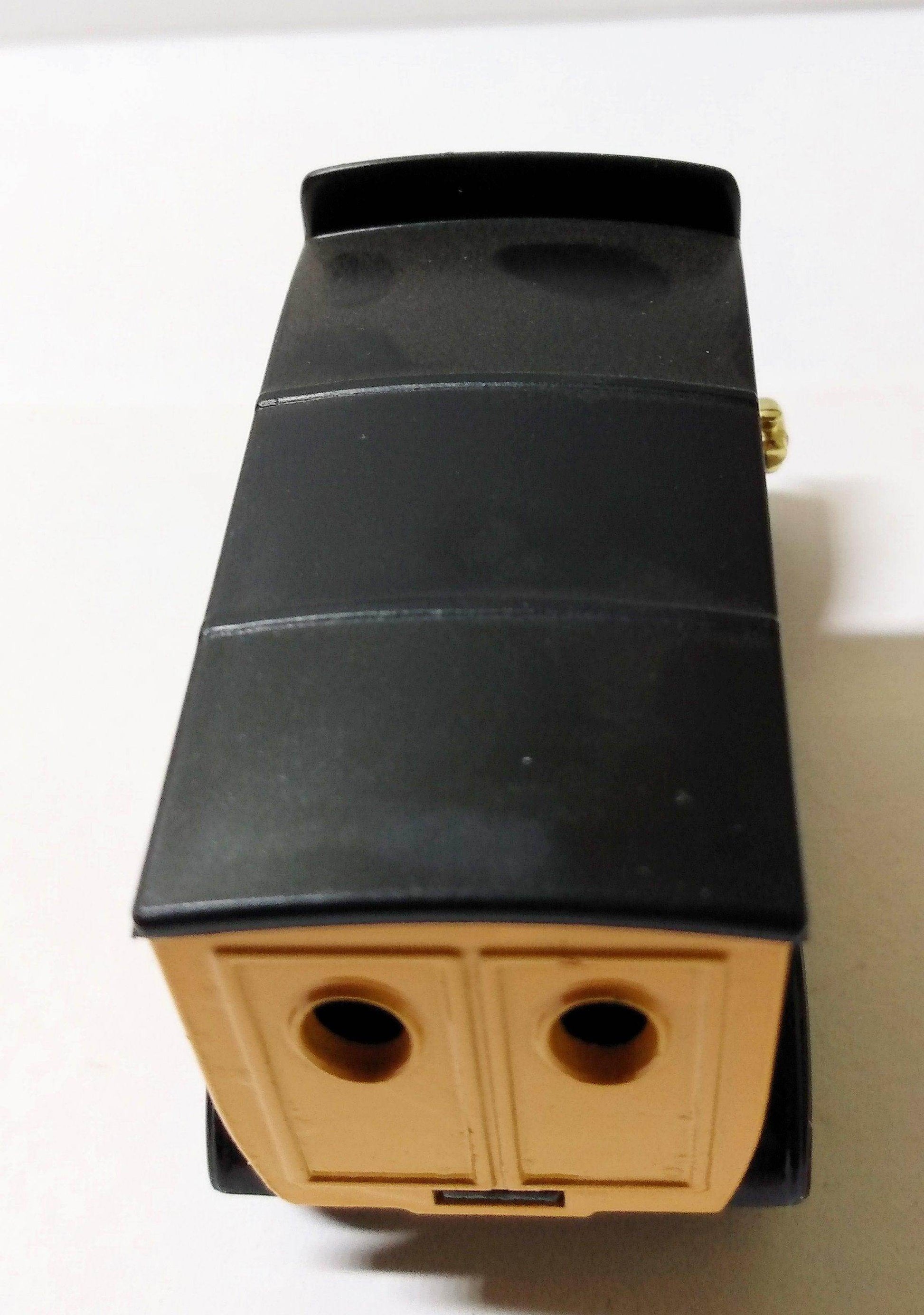 Lledo DG6 021 Coca Cola 1920 Ford Model T Van Yellow - TulipStuff