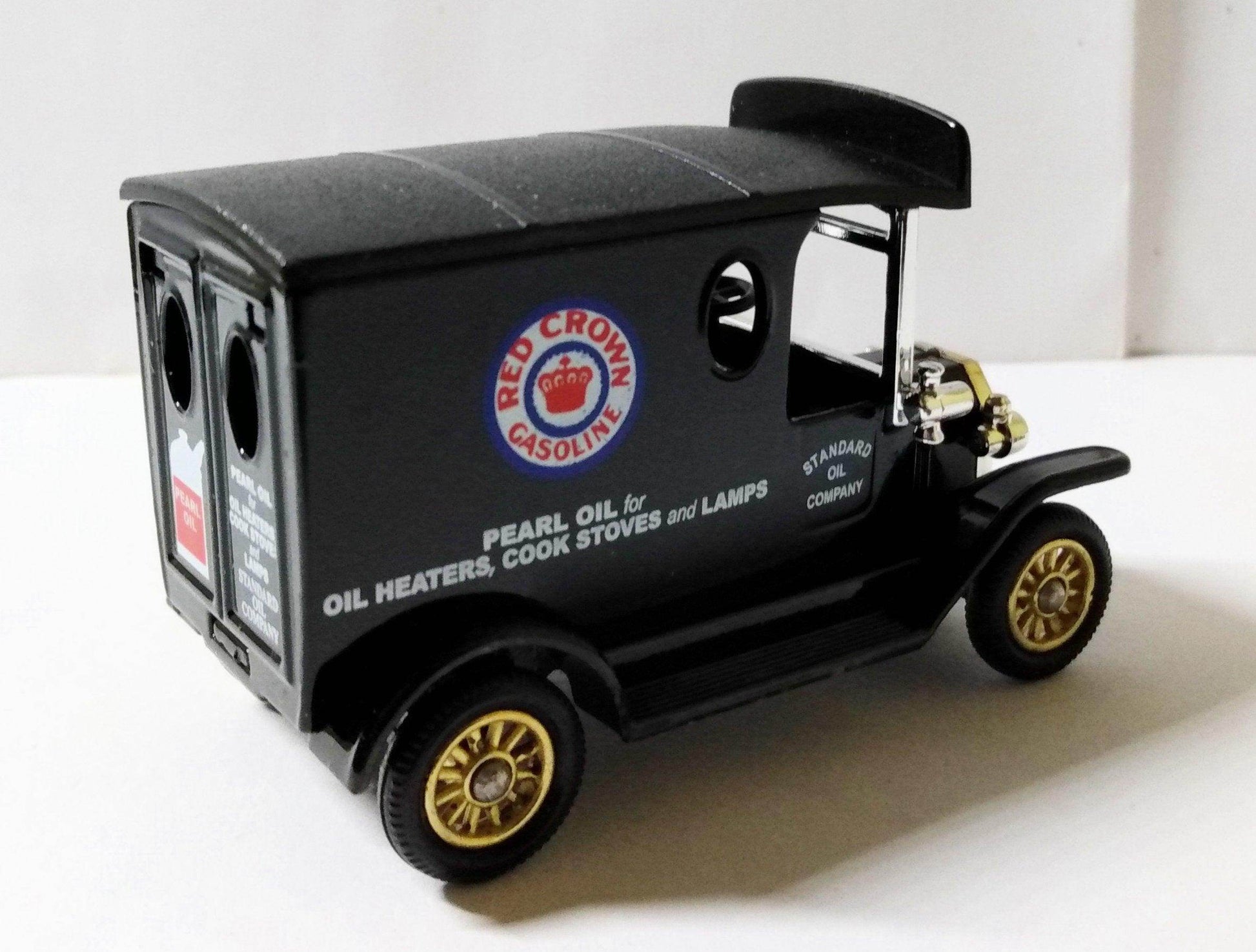 Lledo Chevron 1927 Pearl Oil Van Ford Model T Standard Oil - TulipStuff