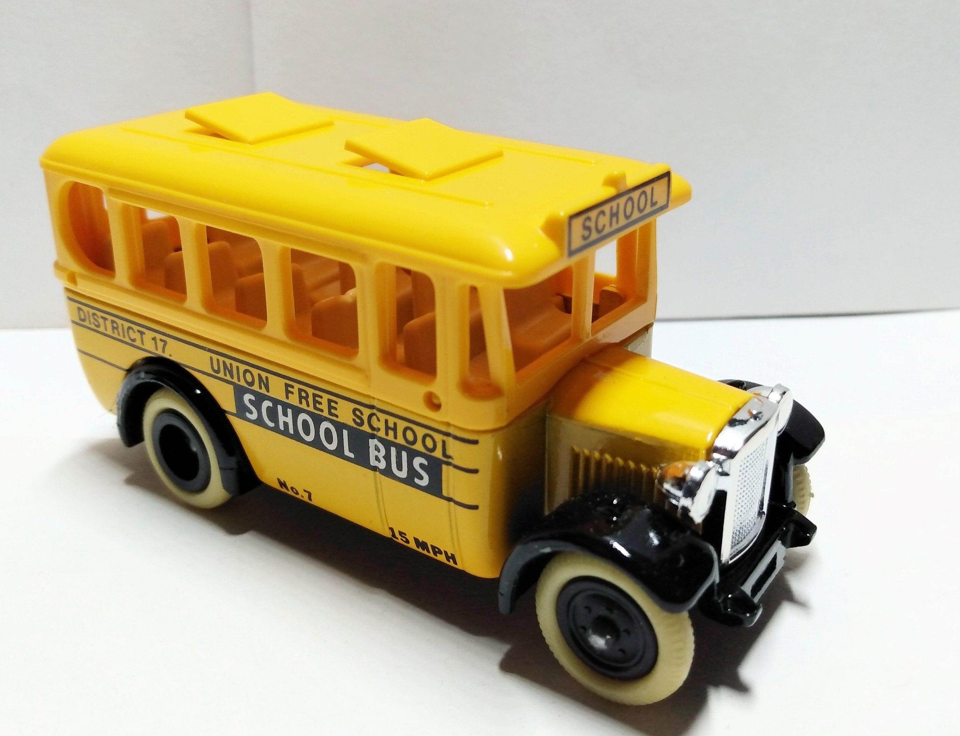 Lledo DG10 Union Free School District 1935 Dennis Coach School Bus Made in England 1984 - TulipStuff