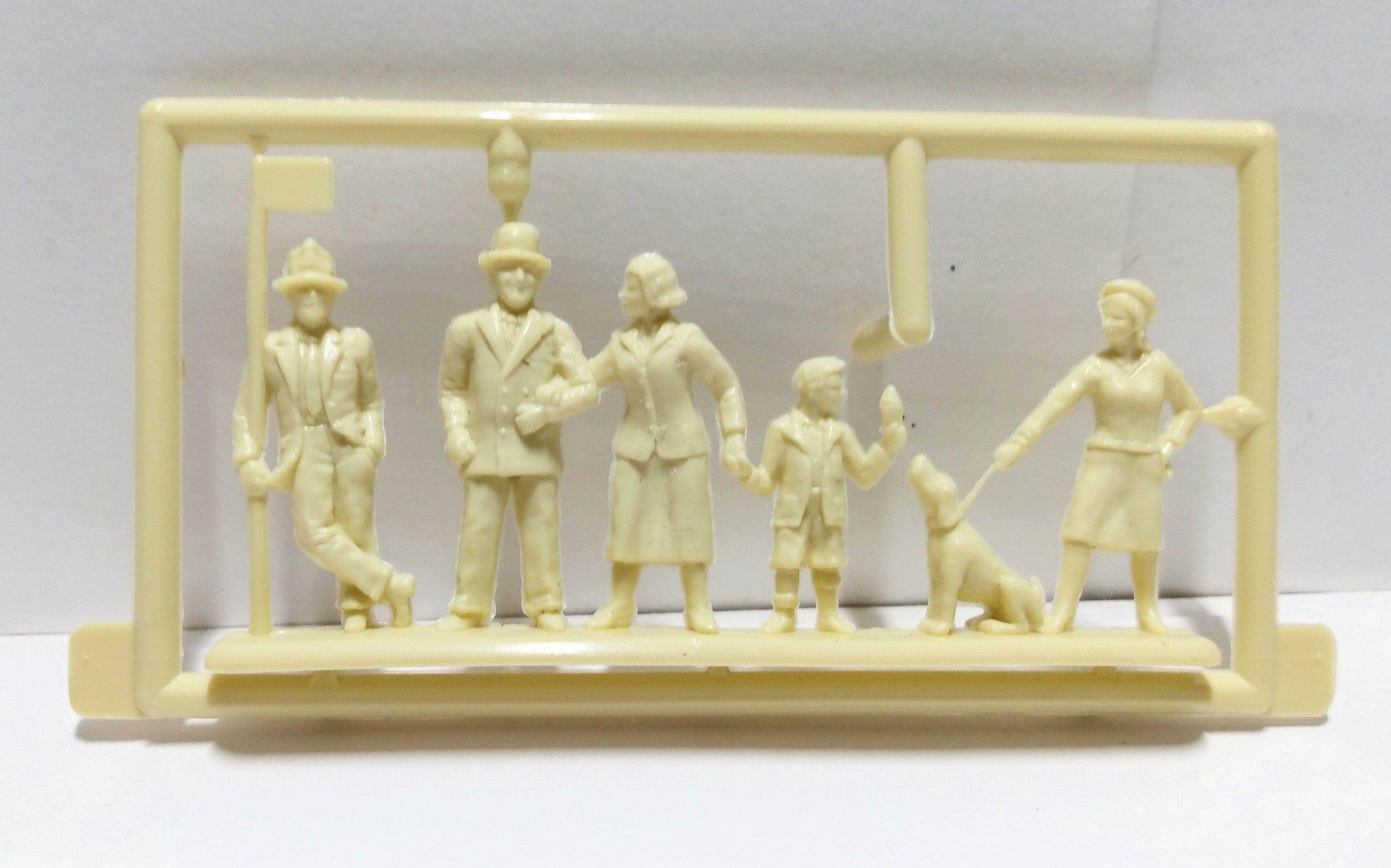 Lledo DG10 Union Free School District 1935 Dennis Coach School Bus Made in England 1984 - TulipStuff