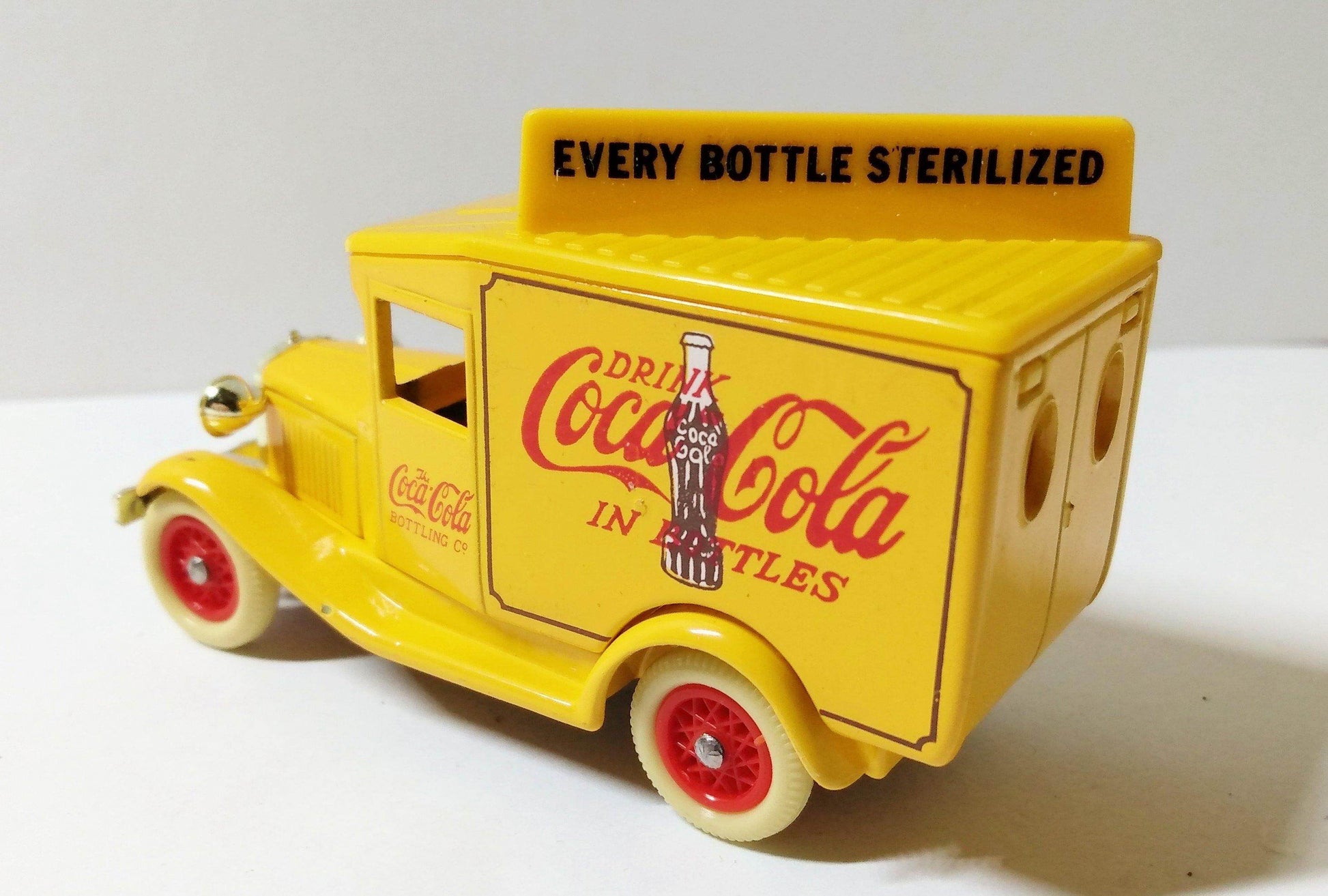 Lledo Models of Days Gone DG13 Coca Cola 1934 Ford Model A Van - TulipStuff